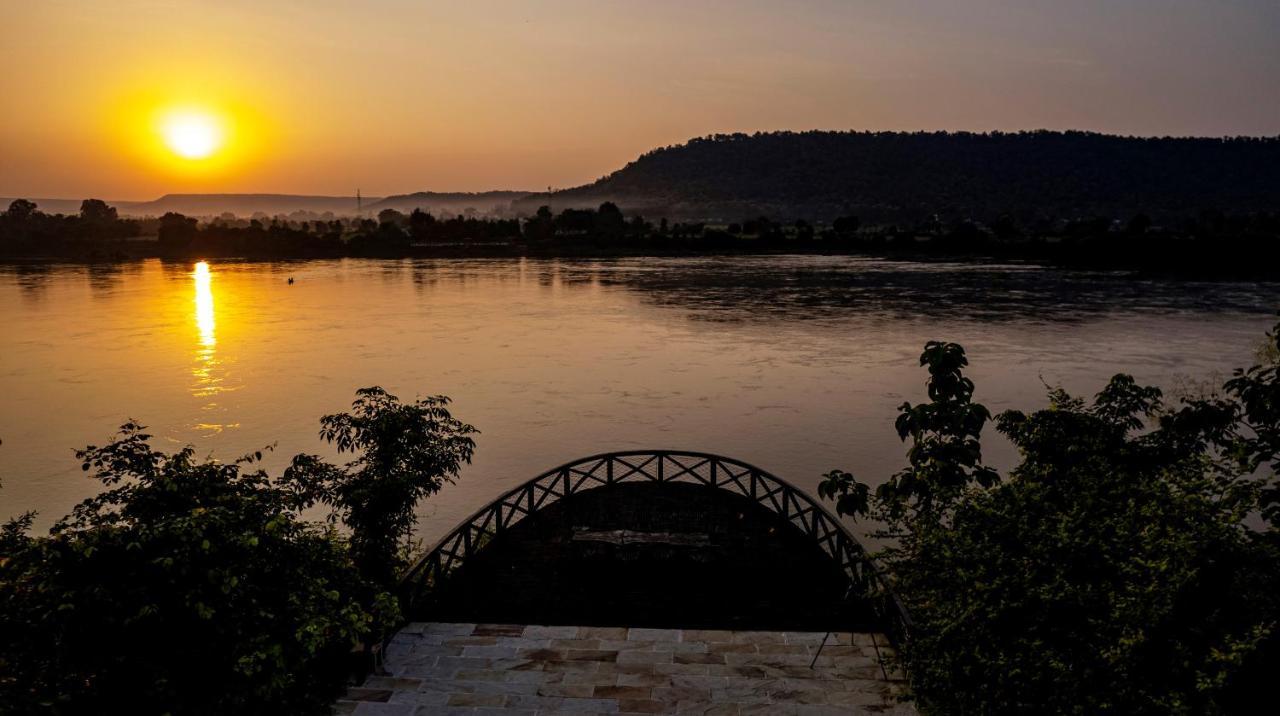 Tendu Leaf Jungle Resort Panna Bagian luar foto